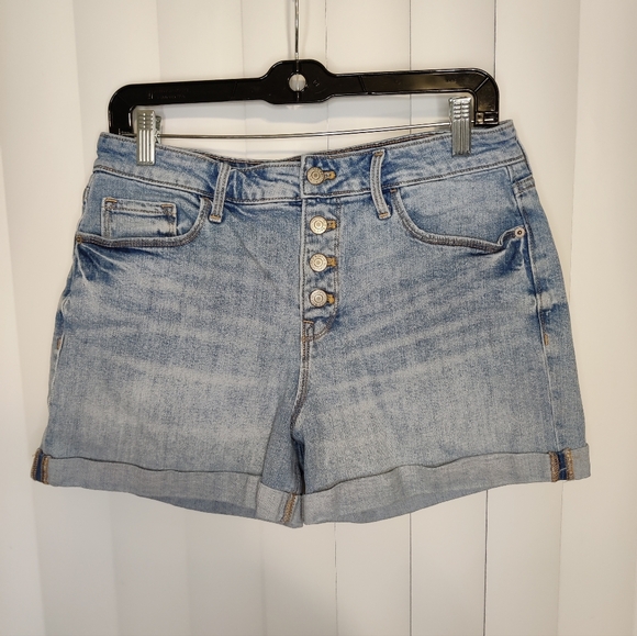Old Navy Pants - Old Navy light blue denim high rise shorts size 10